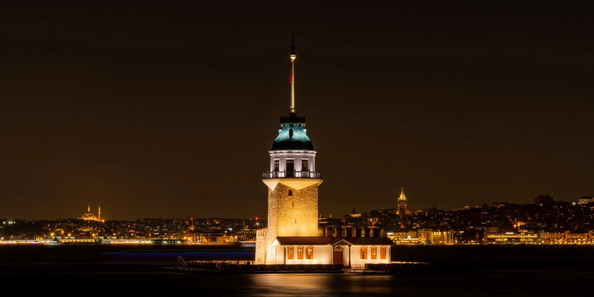 istanbul maiden tower